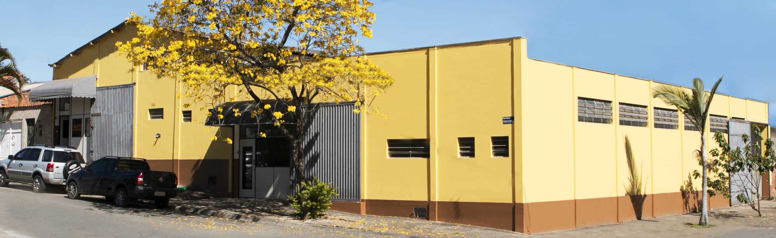 Fachada-Sanctis-Dosadores-scaled.jpg
